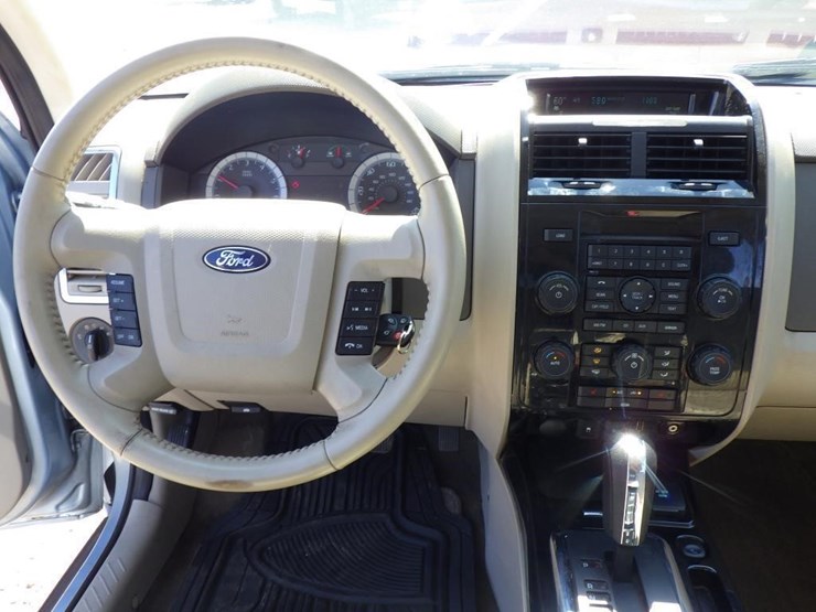 2009-ford-escape-image-9