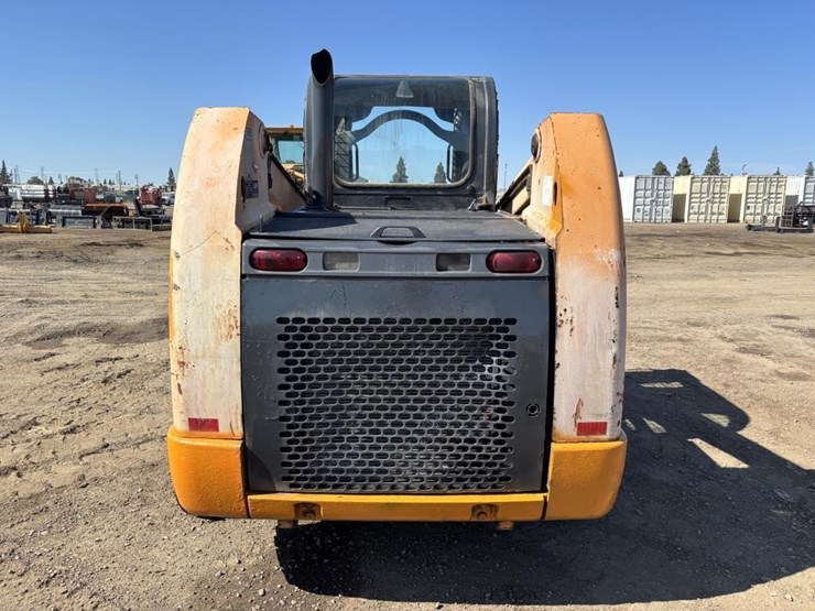2015-case-sr240-image-8