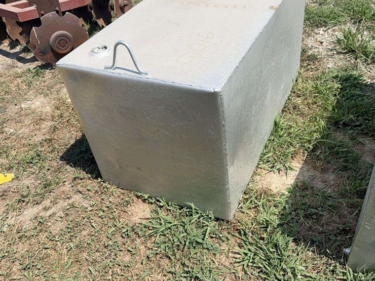 101-gallon-fuel-tank-with-pump-image-3
