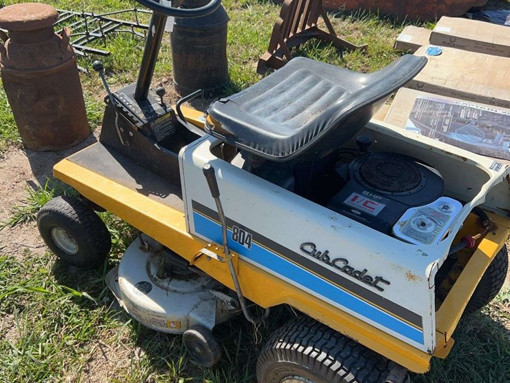 cub-cadet-804-image-4