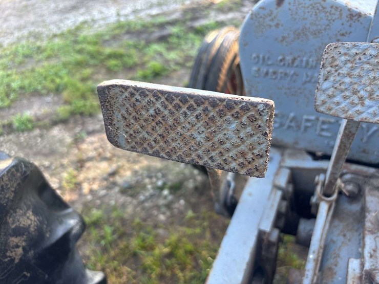 gibson-aeh-garden-tractor-image-34