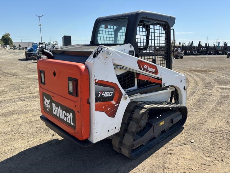 2022-bobcat-t450-image-3