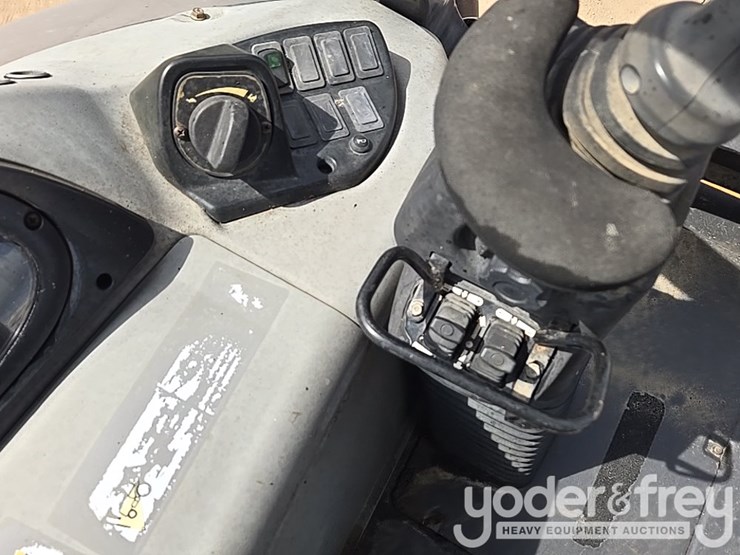 2018-case-580n-image-60