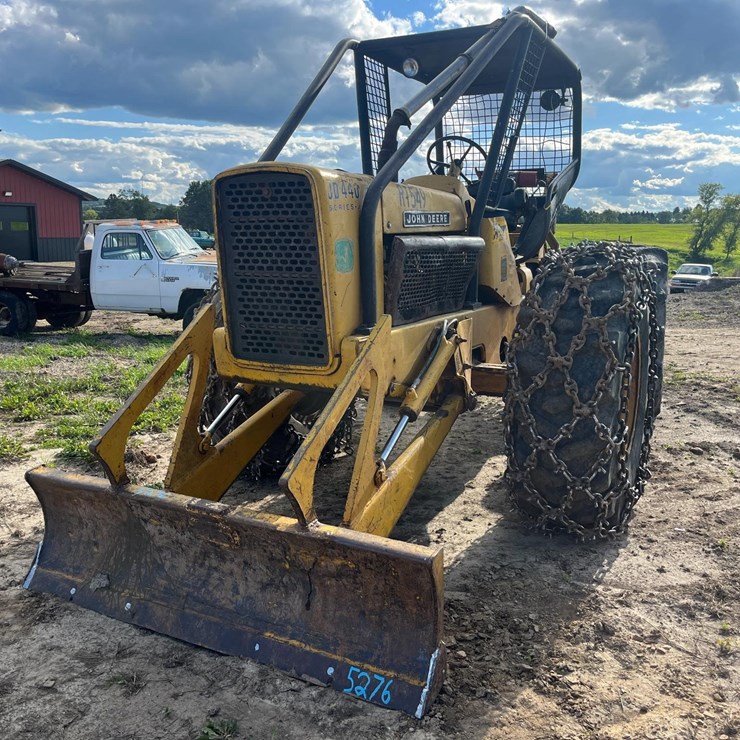 JOHN DEERE 440