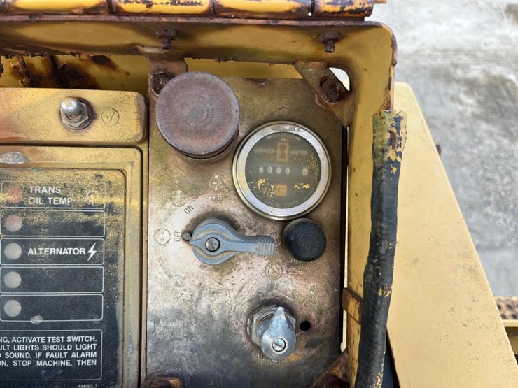 caterpillar-953-image-27