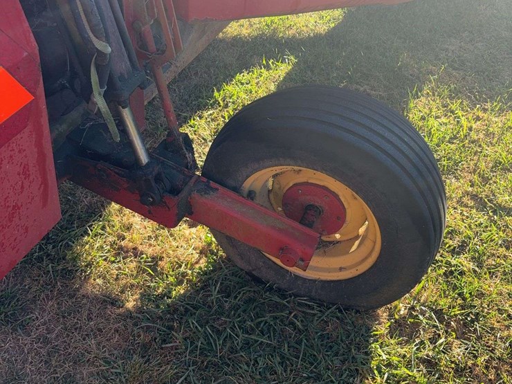 new-holland-489-image-6