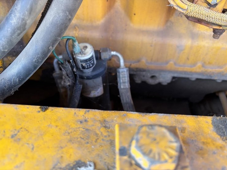 1991-deere-670b-image-49