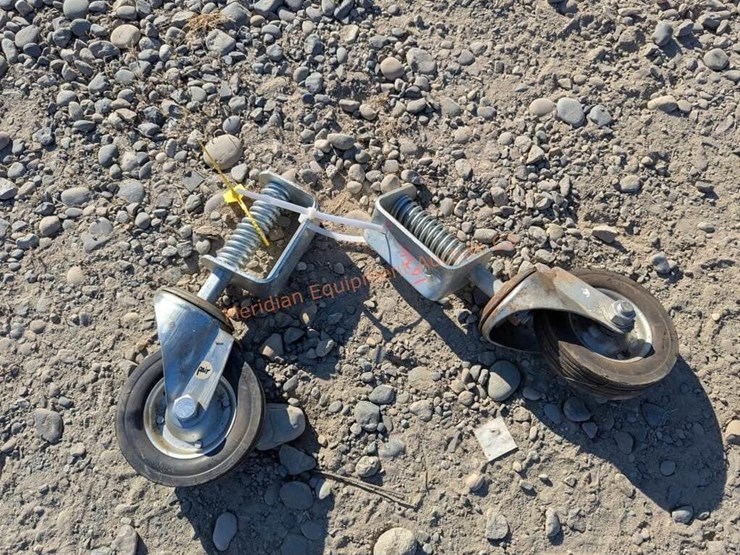 2--caster-wheels-w/-springs-image-3