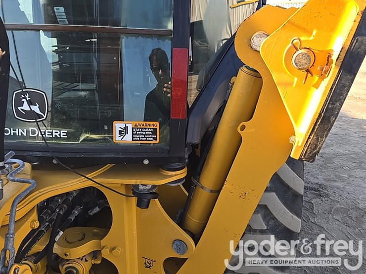 2019-deere-310l-image-50