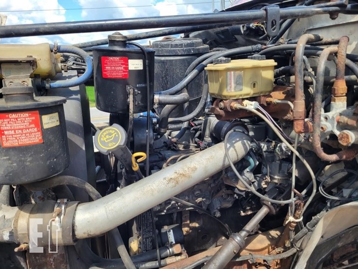 ford-f700-image-8