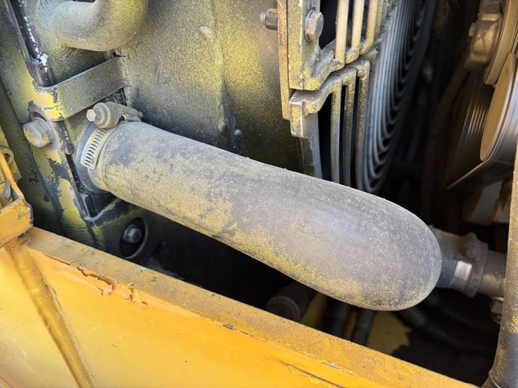 2005-deere-755c-image-51