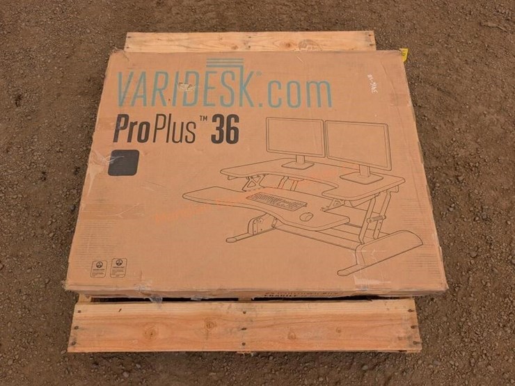 varidesk-pro-plus-adjustable-height-computer-desk-image-1