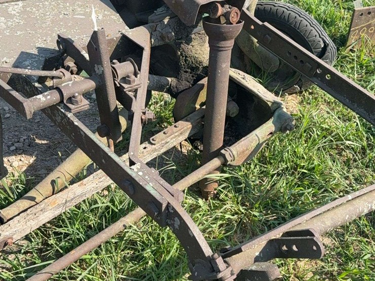 oliver-77-or-88-sickle-bar-mower-image-5