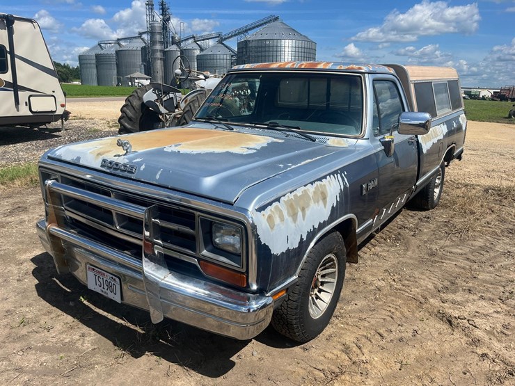 dodge-ram-1500-image-1