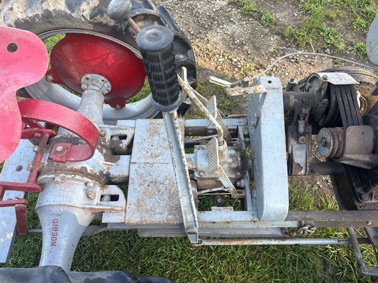 gibson-aeh-garden-tractor-image-44