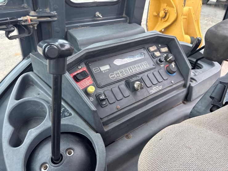 deere-310-image-11