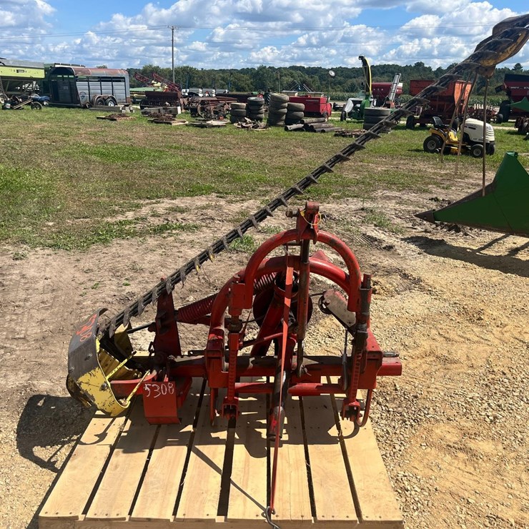 NEW HOLLAND 451