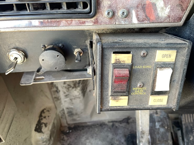 2006-international-9200i-image-31