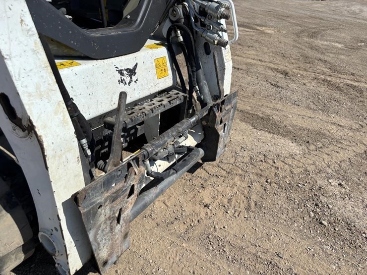 2022-bobcat-t450-image-10