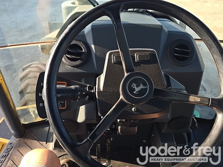 2019-deere-310l-image-84
