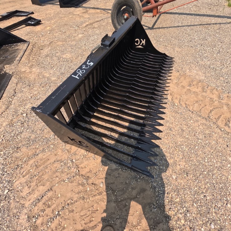 #5284 • 72" Skid Steer Fine Skeleton Bucket High Side