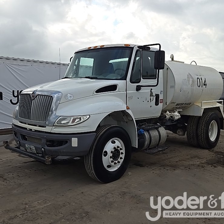 2017 INTERNATIONAL 4300 SBA