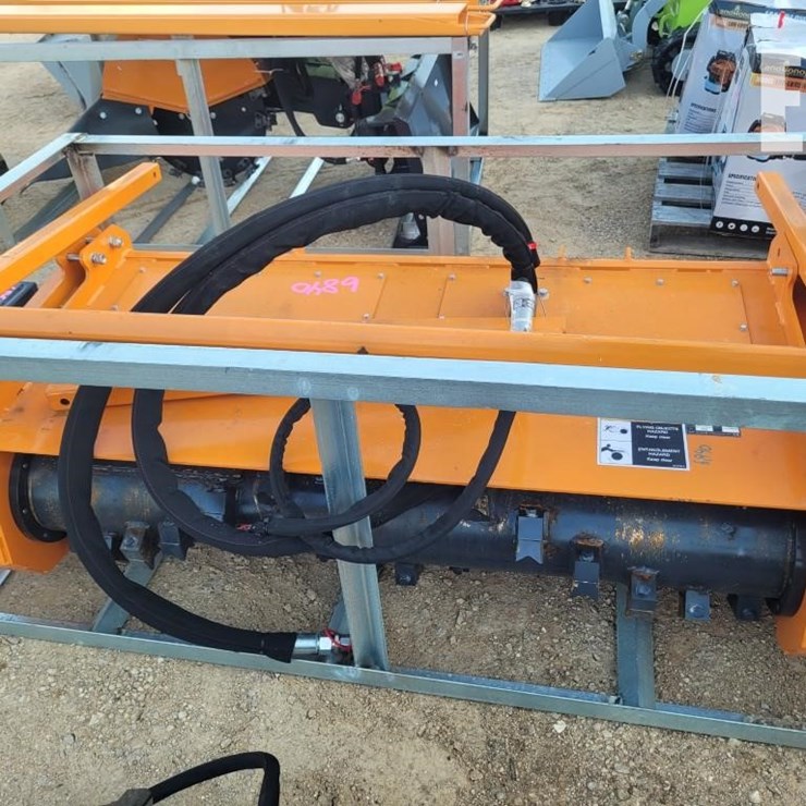 WOLVERINE DUM-26-73W MULCHER