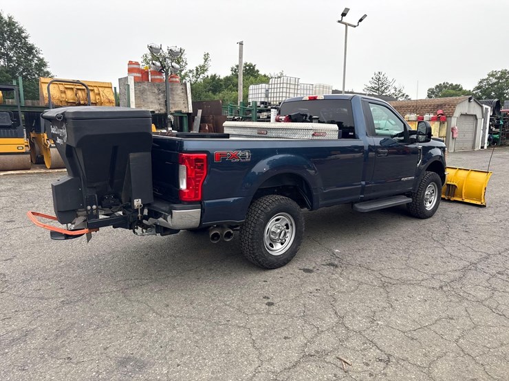 2017-ford-f350-image-3