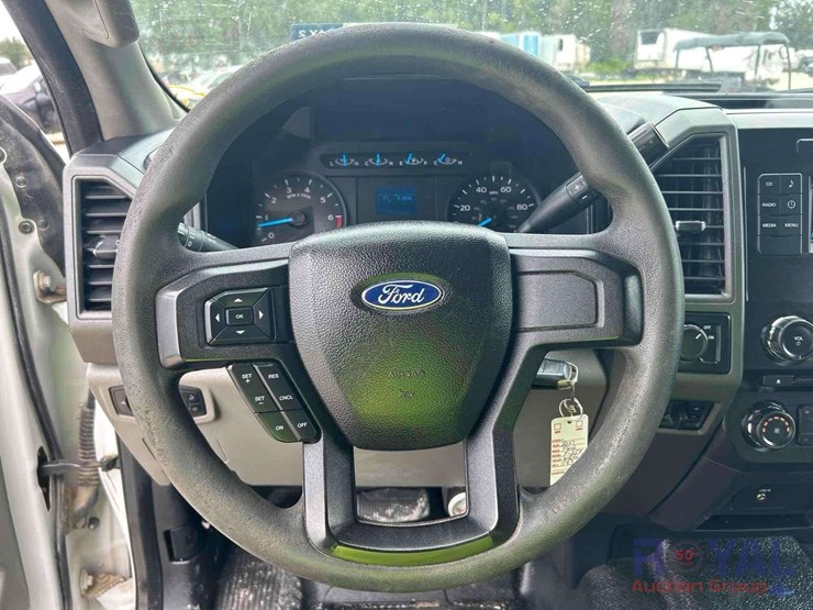 2017-ford-f250-image-13