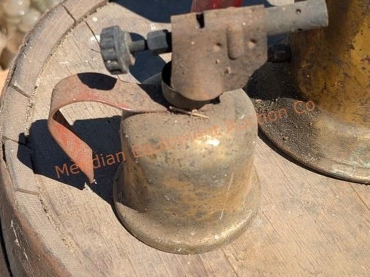 antique-lot---see-description-image-14