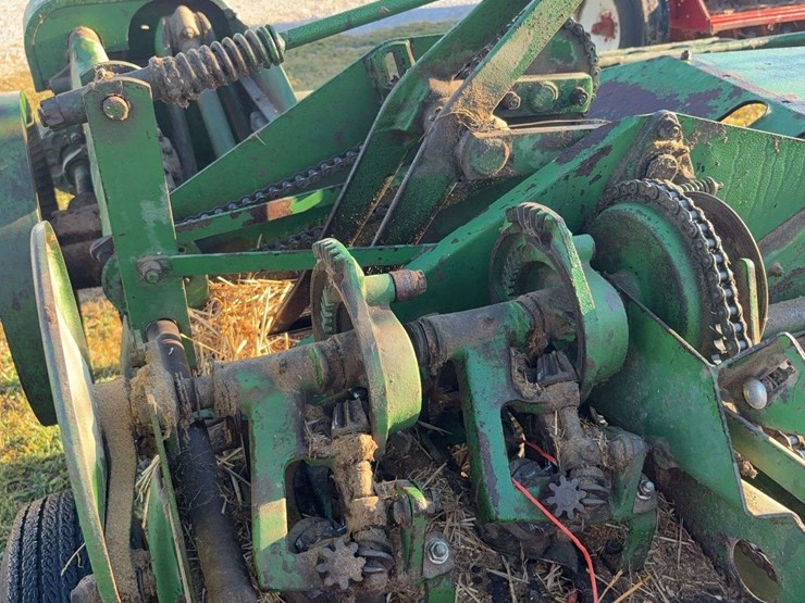 john-deere-24t-image-15