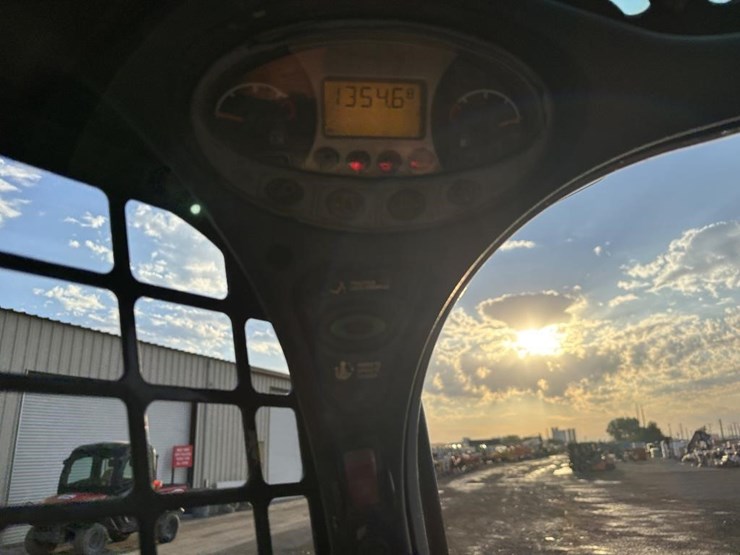 2018-bobcat-t450-image-27