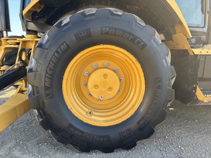 2018-caterpillar-420f2-it-image-29
