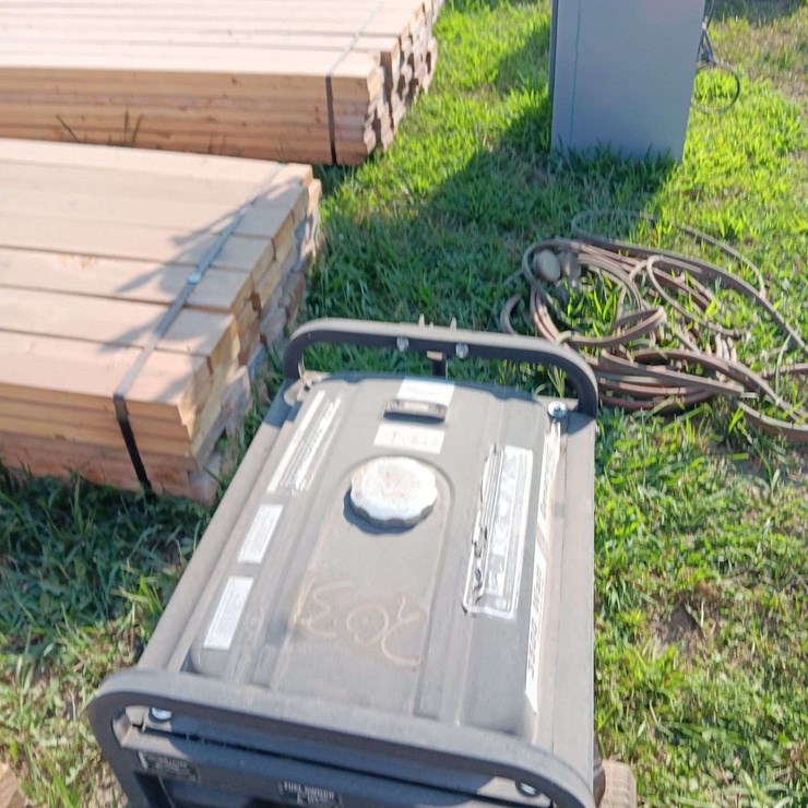 3500-Watt generator