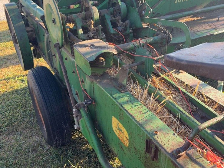 john-deere-24t-image-12