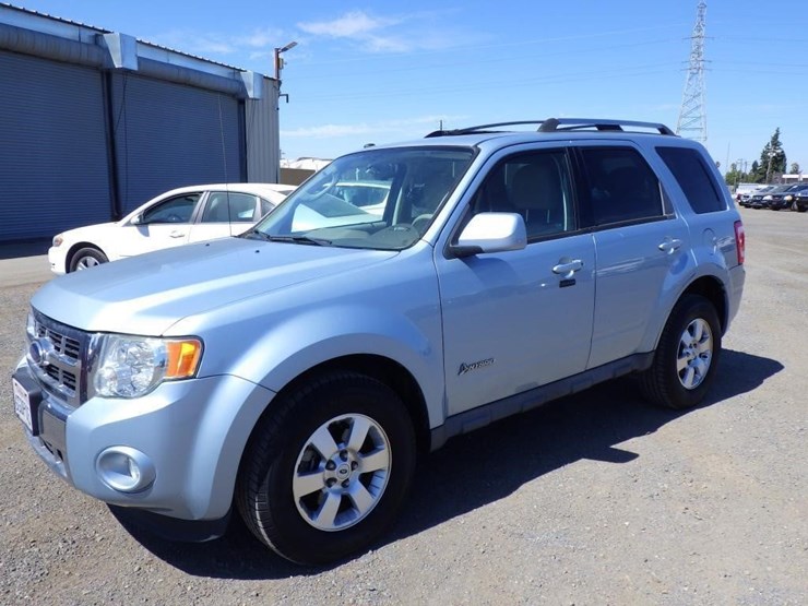 2009-ford-escape-image-1