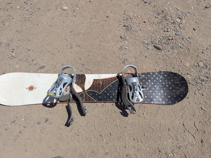 snowboard,-waterski,-&-hammock-image-3