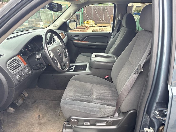 2008-gmc-yukon-image-6