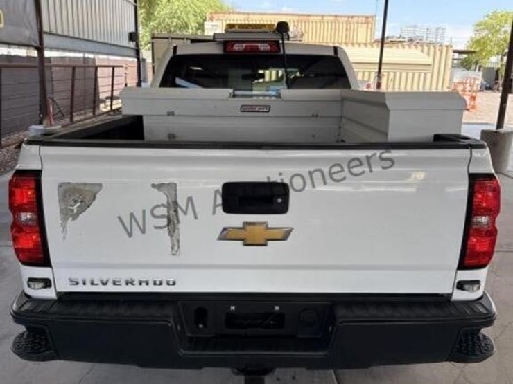 2015-chevrolet-silverado-1500-image-6