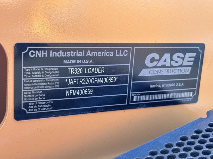 2015-case-tr320-image-48