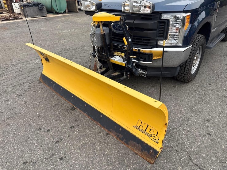 2017-ford-f350-image-8