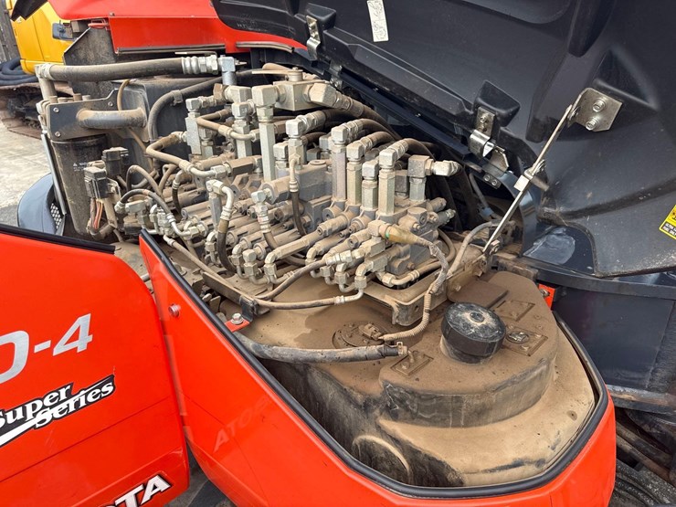 2019-kubota-kx080-image-20