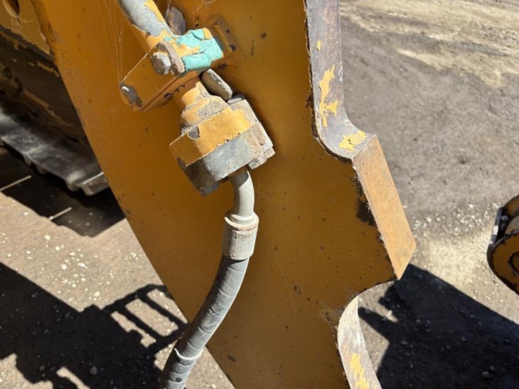 2005-deere-755c-image-14
