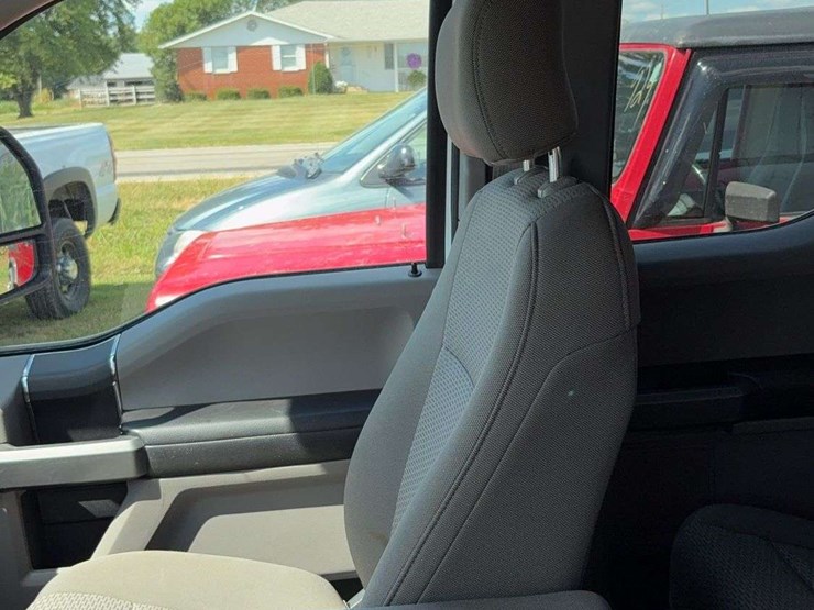 2017-ford-f150-image-21
