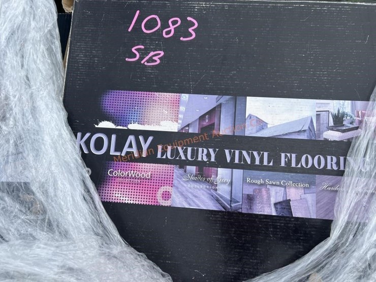 loose-lay-vinyl-flooring-18x18-image-5