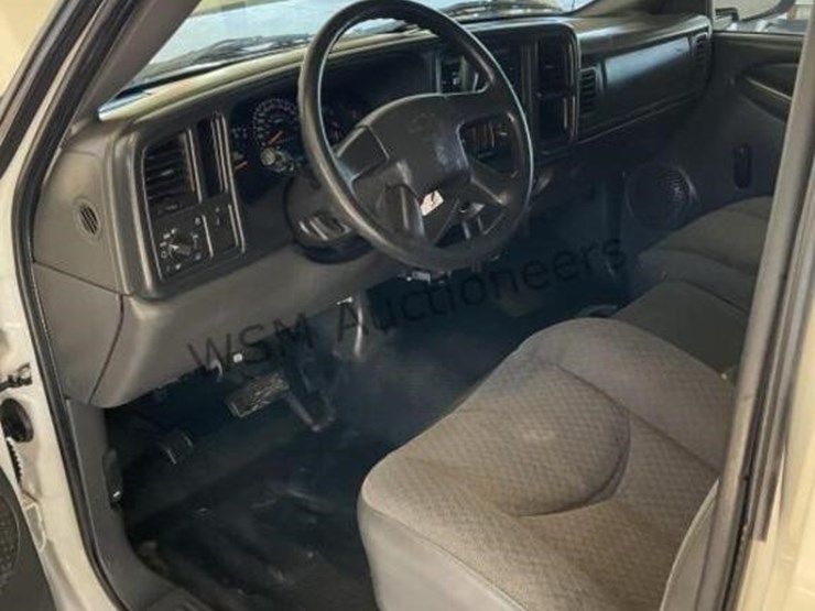 2006-chevrolet-silverado-1500-image-22