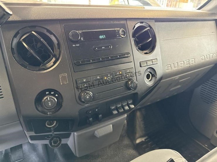 2012-ford-f350-image-19