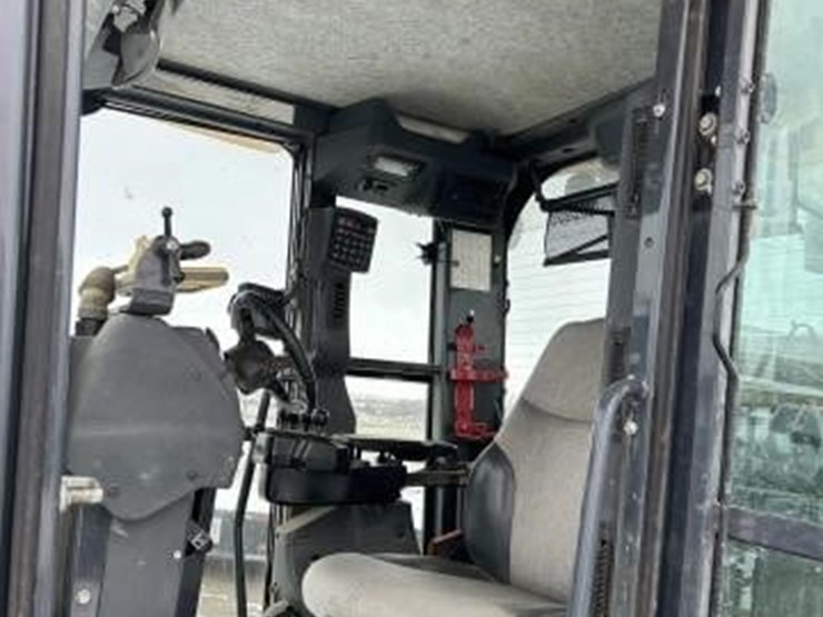 2018-deere-872gp-image-34