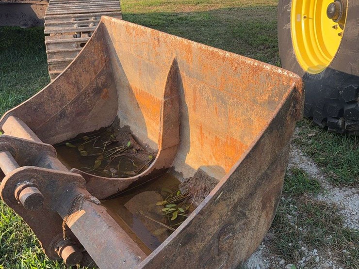 5ft-ditching-bucket-image-4