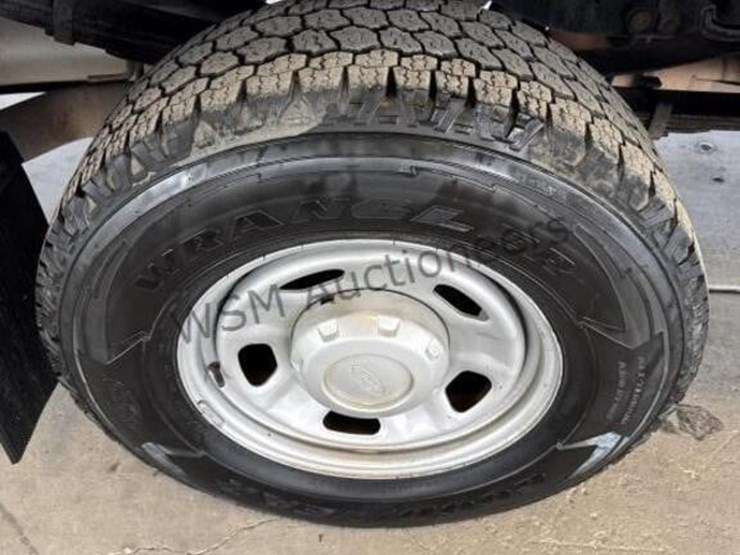 2012-ford-f350-image-8